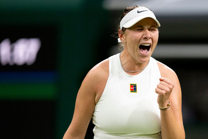 Amanda Anisimova lolos ke semifinal Wimbledon 2025 setelah menang dramatis atas Pavlyuchenkova lewat tie-break sengit di set kedua.