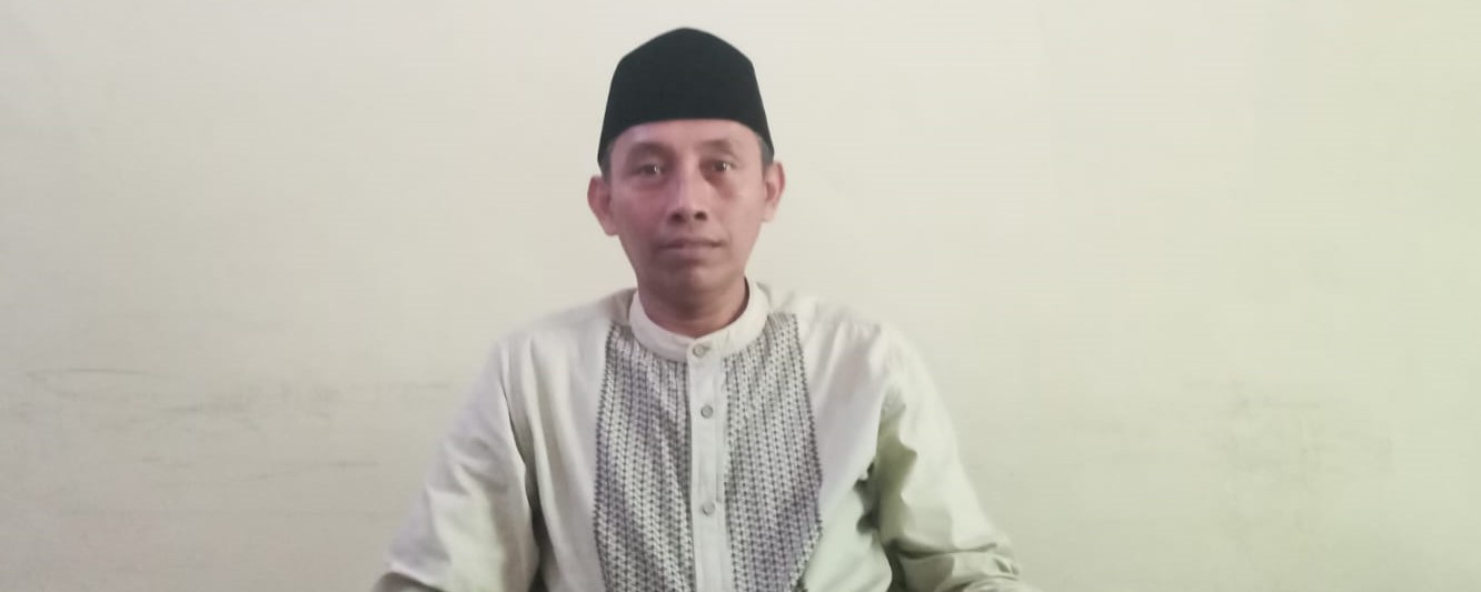 Kepala MTsN 2 Mataram Sumber Hadi