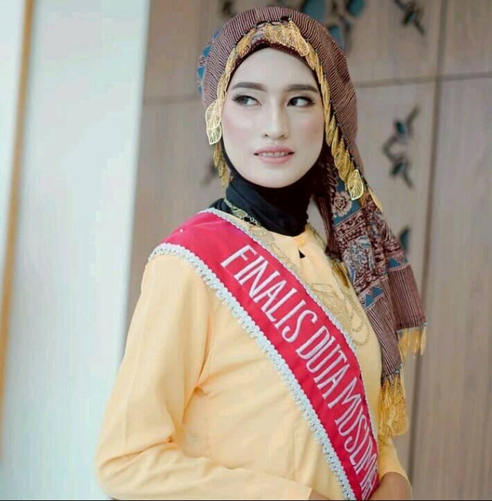 Misri Puspita, Finalis Duta Muslimah 2019, kini jadi tersangka kasus kematian Brigadir di vila Gili Trawangan. (Facebook: Misri Puspita Sari)