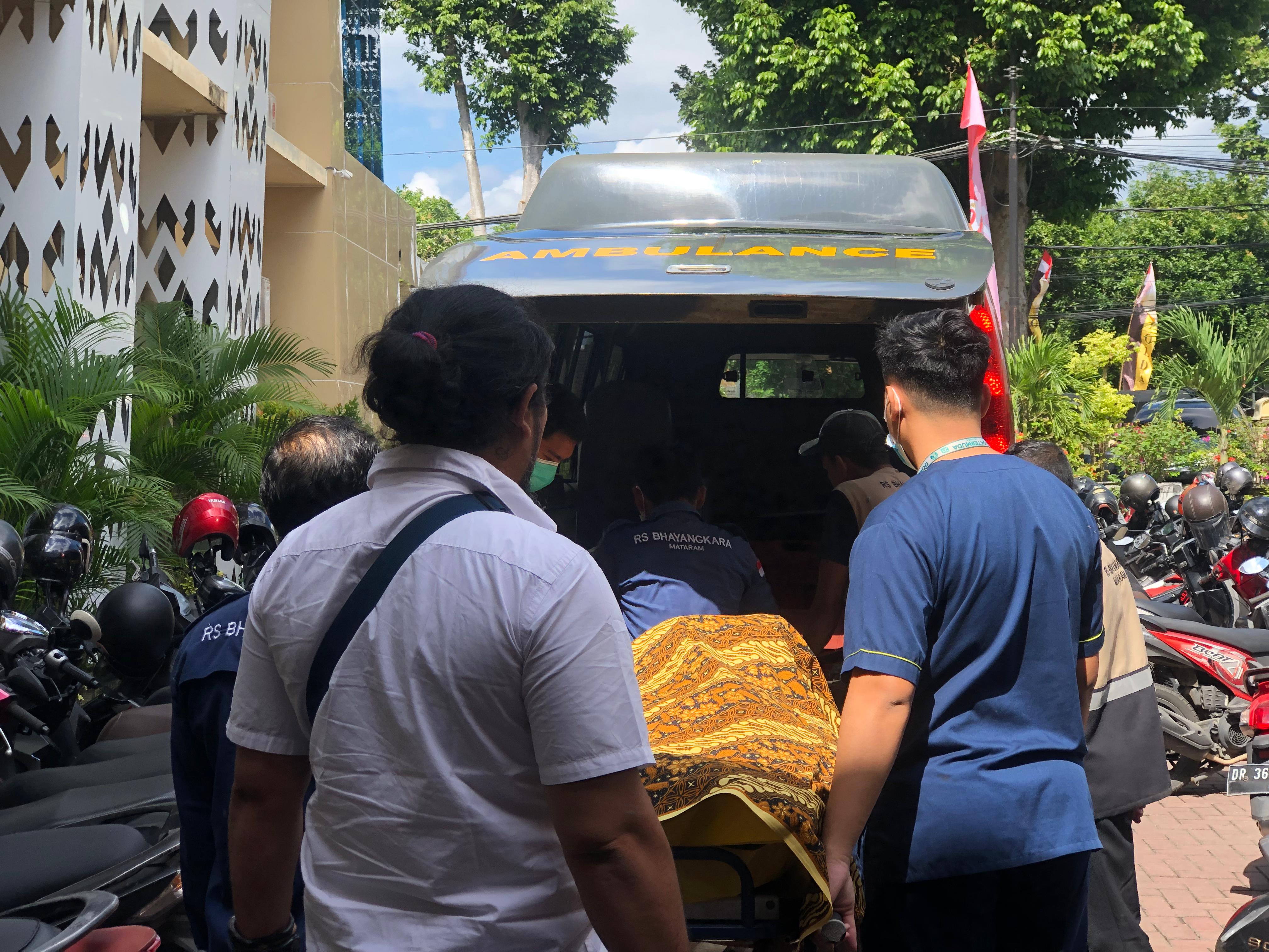 TEWAS: W, 32 tahun, terduga bandar sabu asal Sekotong, Lombok Barat meninggal dunia usai tertembak aparat BNNP NTB saat pengejaran.