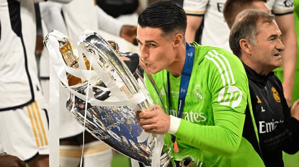 Kepa Arrizabalaga, telah resmi bergabung dengan kesepakatan jangka panjang. Kepa akan bereuni dengan beberapa wajah familiar dari masa-masa di London barat dan tim nasional Spanyol
