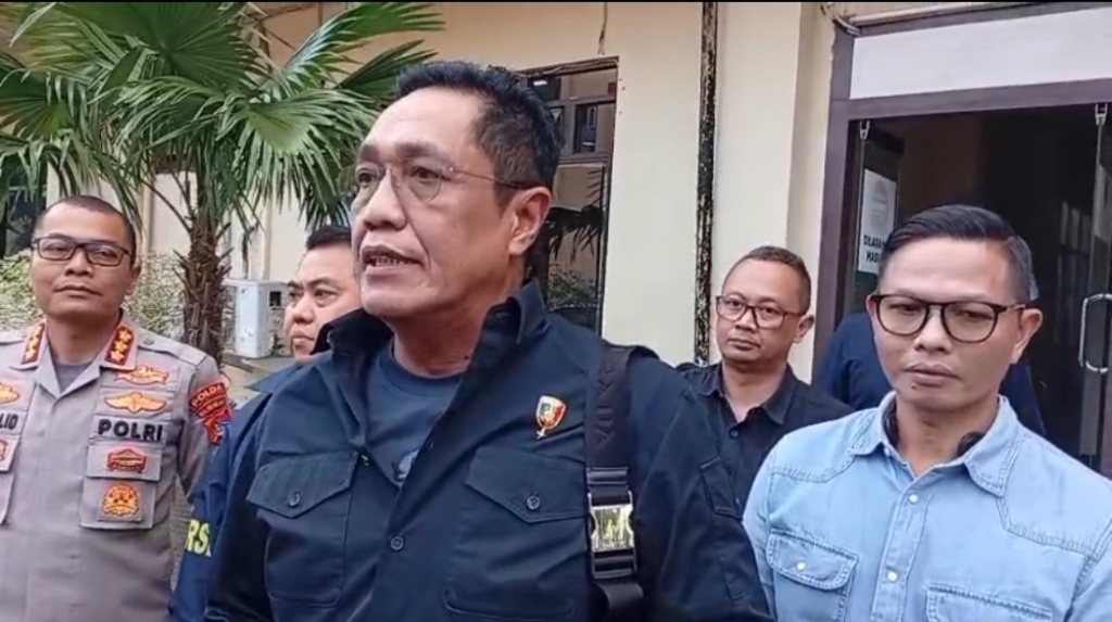 BERIKAN ATENSI: Dirtipidum Bareskrim Polri Brigjen Pol Djuhandani Rahardjo Puro mendatangi Polda NTB melakukan supervisi terhadap penanganan kasus kematian Brigadir Nurhadi Mapolda NTB, Jumat (10/7).