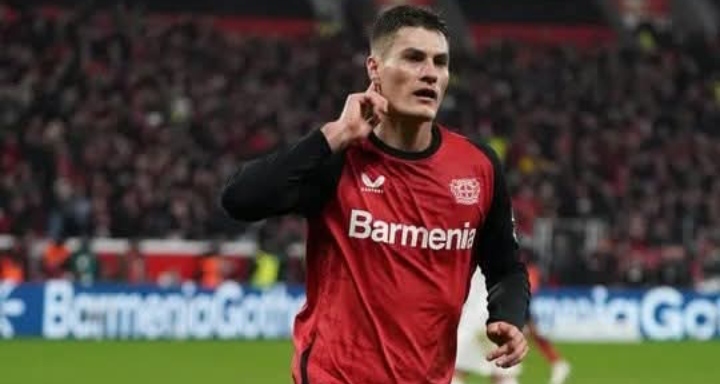 Patrik Schick adalah nama lain dalam daftar pendek striker buruan AC Milan.