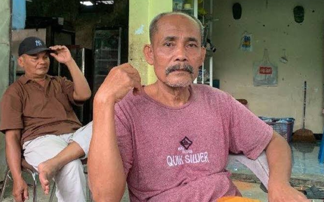 Keluarga Brigadir Nurhadi cerita didatangi aparat