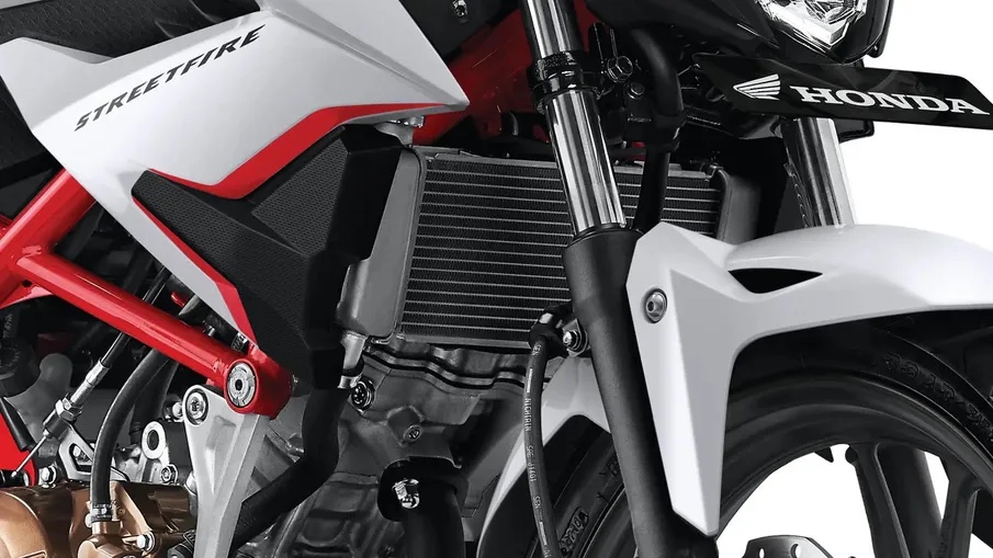 Tips #Cari_Aman, Simak Ini Fungsi Spakbor pada Sepeda Motor