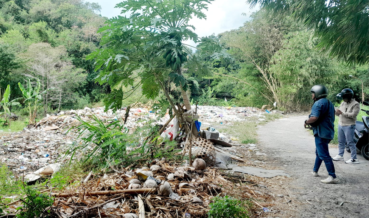 JADI TPA SEMENTARA: Inilah lokasi bekas galian C di Desa Kebon Ayu yang akan dijadikan TPA regional sementara.
