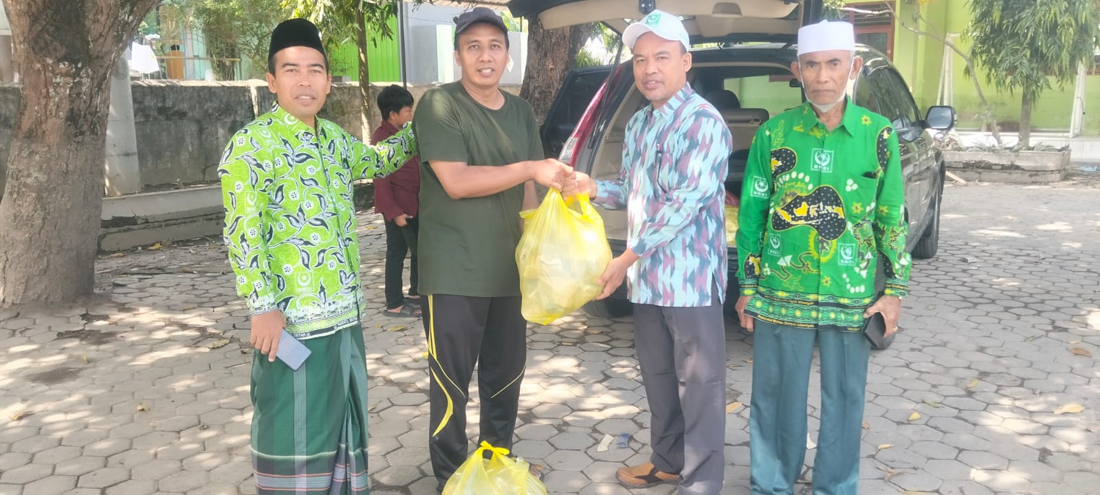 NWDI Mataram Salurkan Ribuan Bantuan untuk Korban Banjir Selama Lima Hari Tanpa Henti
