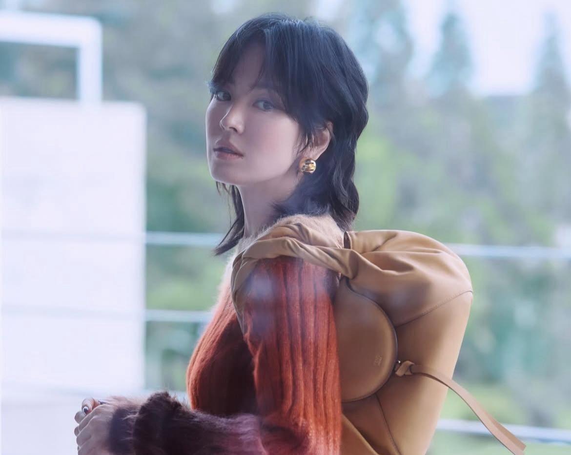 tampilan baru Song Hye Kyo.