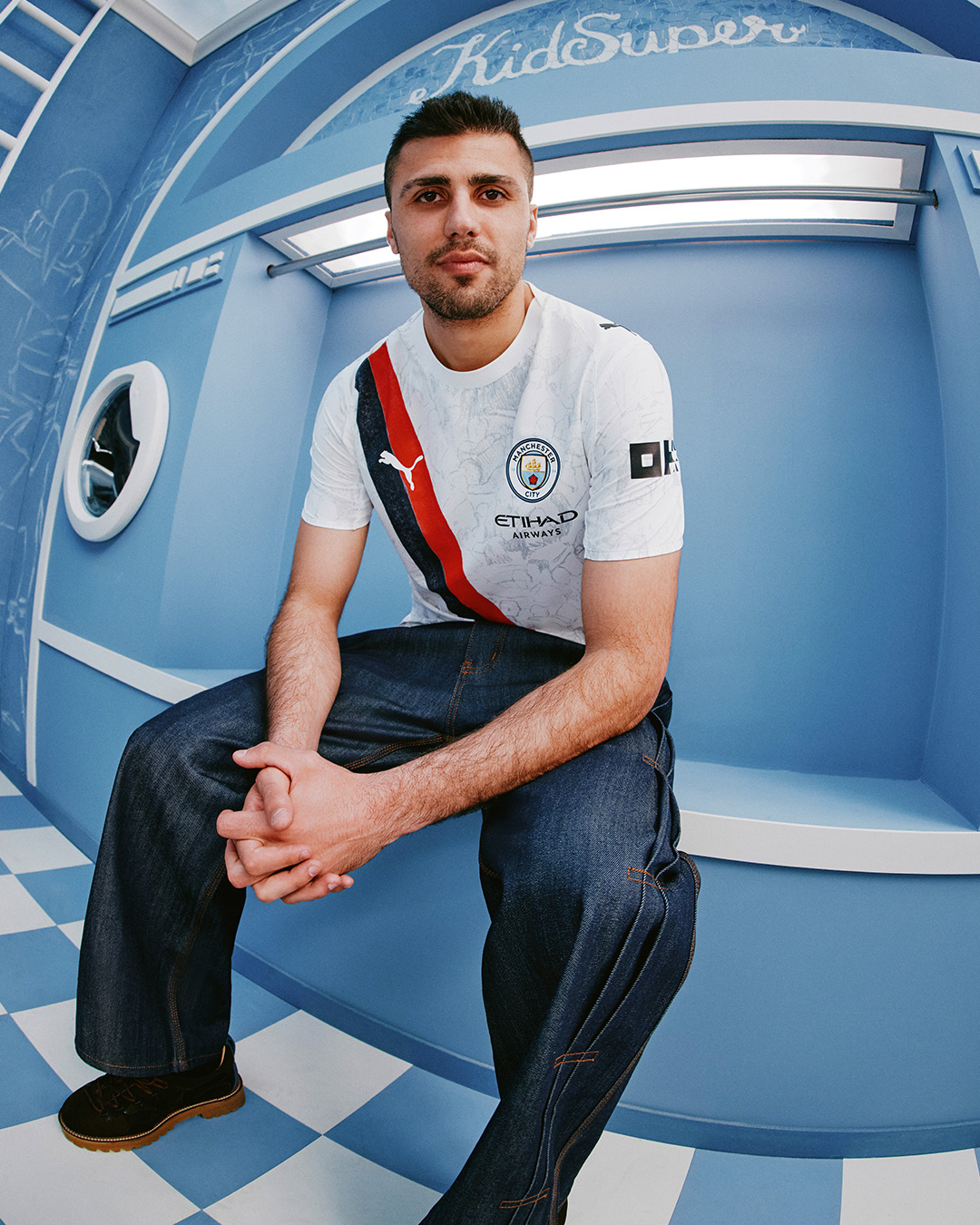 Pemain Manchester City Mengenakan Jersey dari Puma