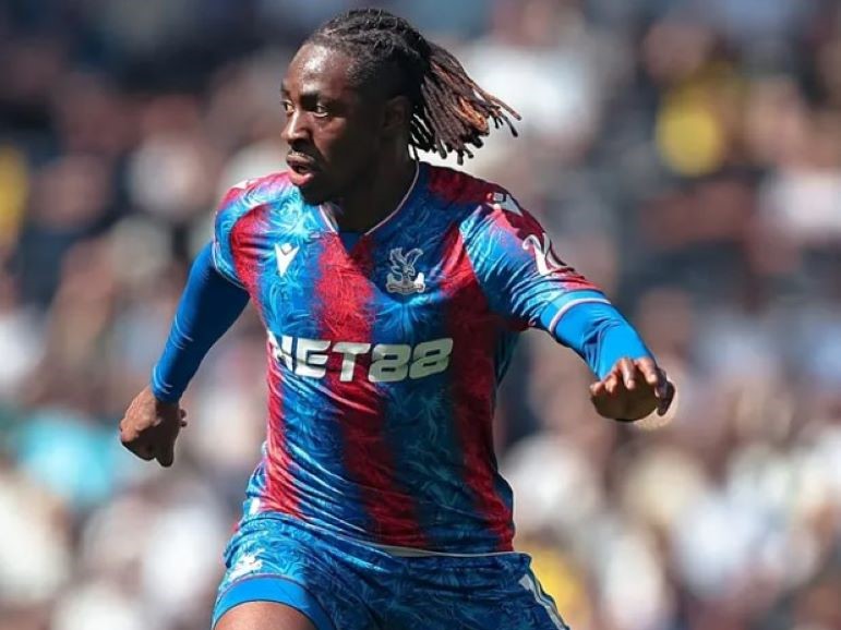 Gelandang serang lincah Crystal Palace, Eberechi Eze, kini menjadi target prioritas utama Arsenal.