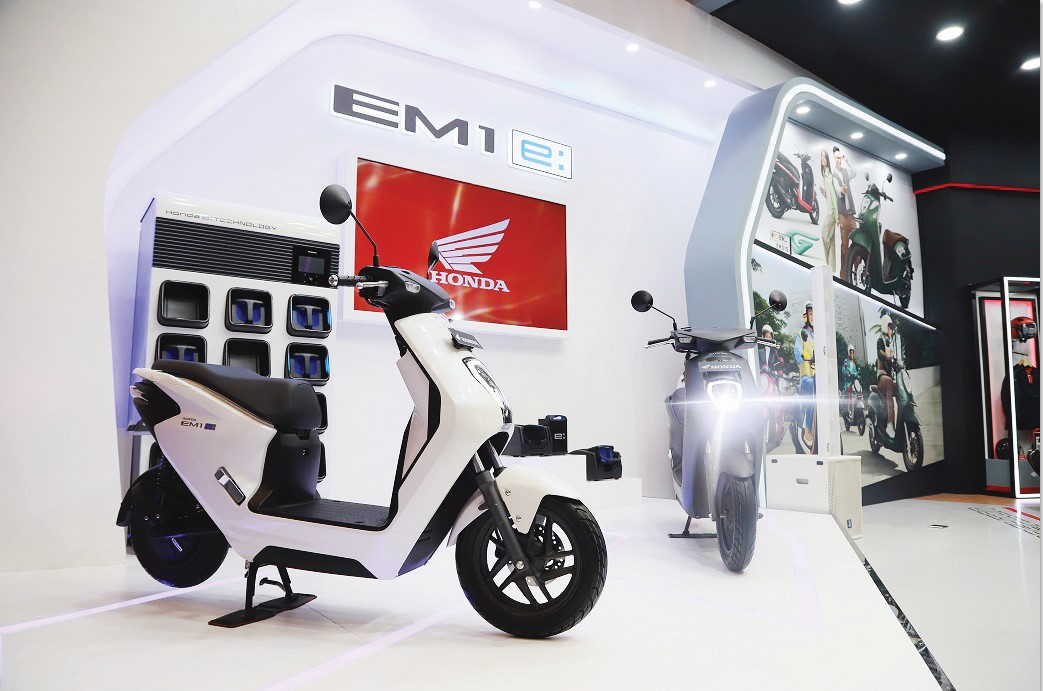 PRODUK UNGGULAN: Salah satu motor listrik Honda EM1.