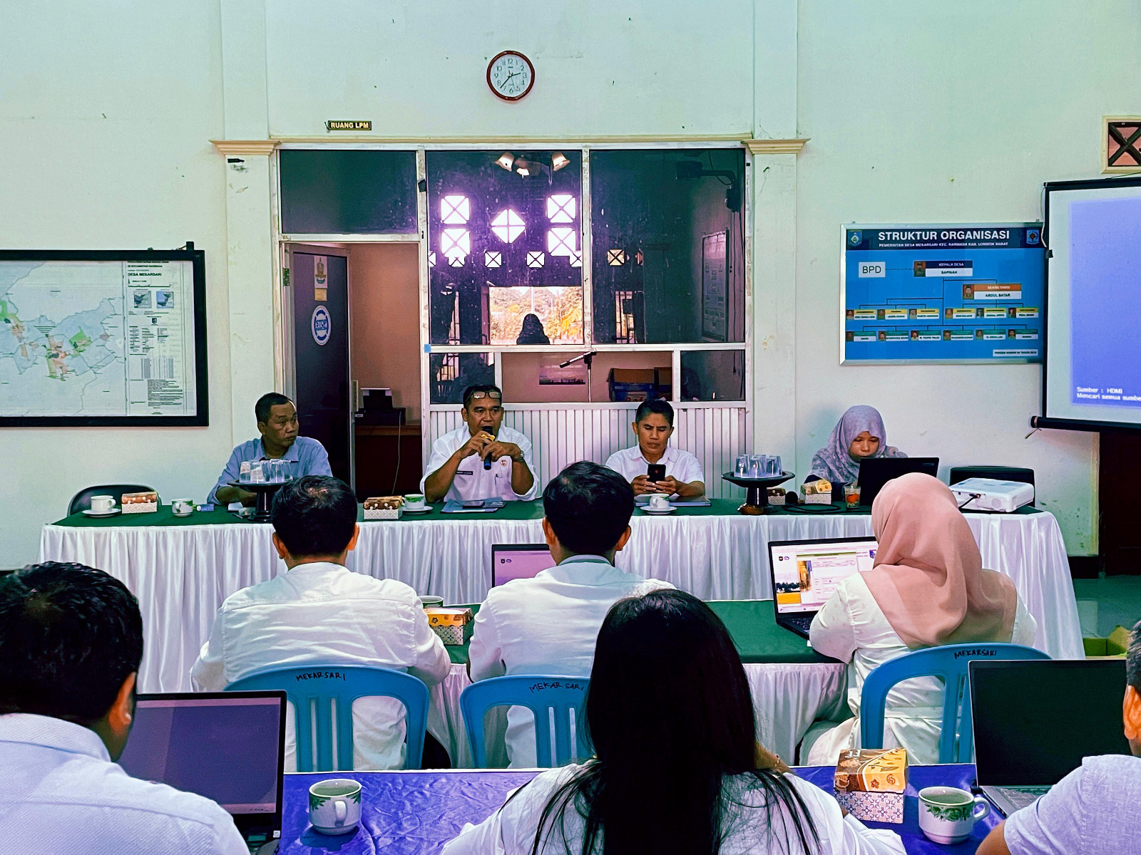 Penyuluhan pajak bagi bendahara desa se-Kecamatan Narmada, Lombok Barat, Rabu (16/7).