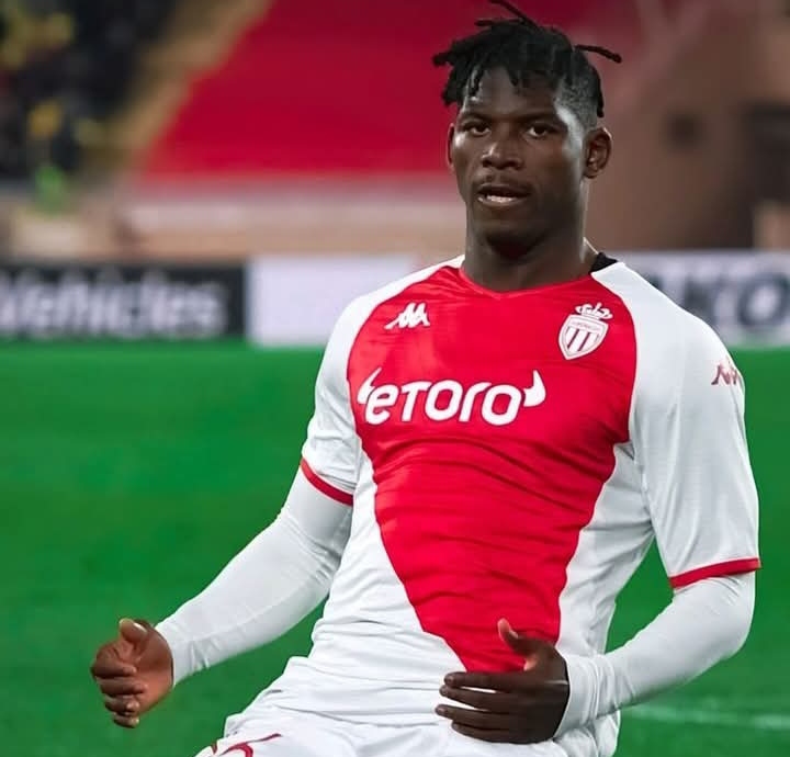 Calon striker baru AC Milan yang bermain di Liga 1 Prancis.