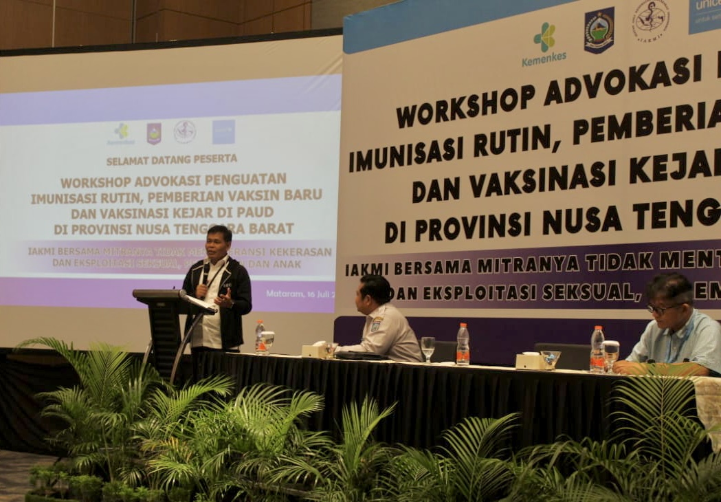 Pj Sekda NTB Lalu Moh Faozal dalam workshop advokasi untuk memperkuat cakupan imunisasi. (FOTO: KOMINFO NTB)