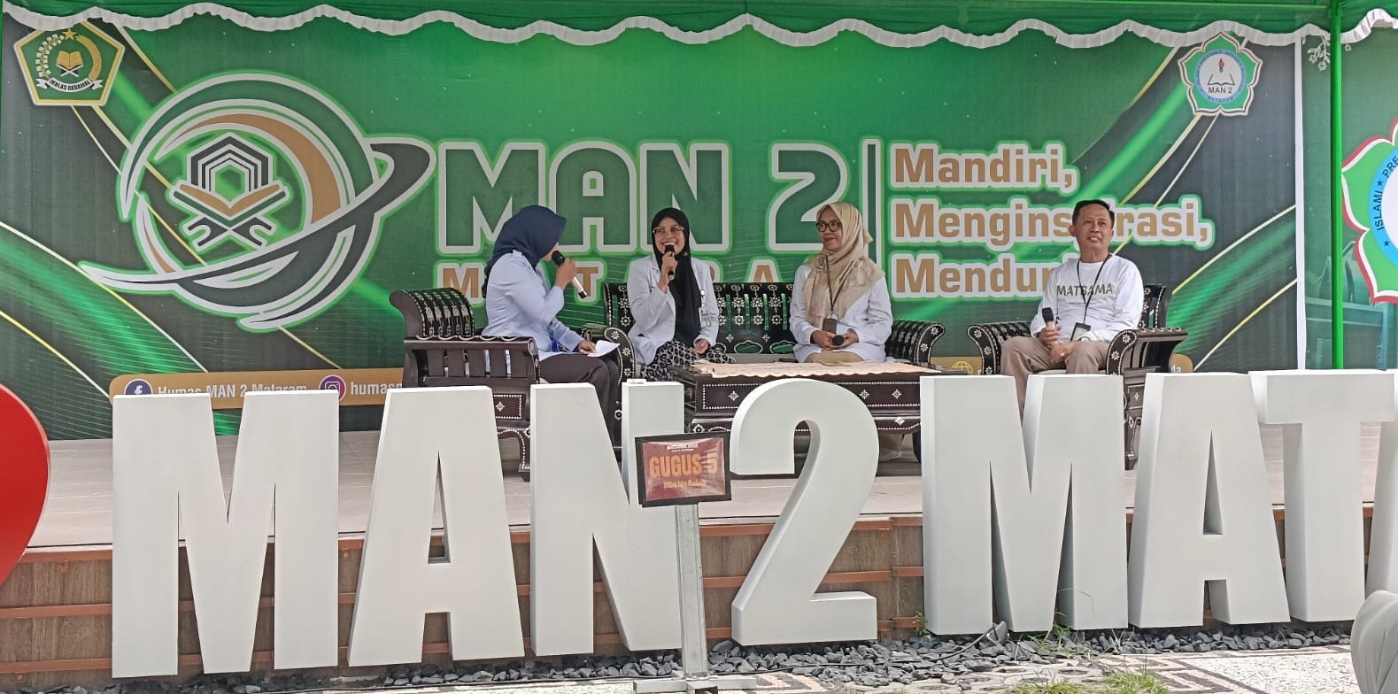 Dialog inspiratif yang disiarkan langsung oleh RRI pada Matsama MAN 2 Mataram