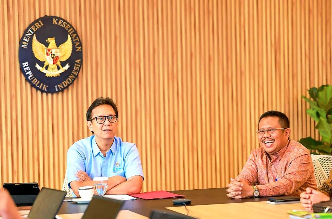 LOBI PROGRAM: Bupati Lobar Lalu Ahmad Zaini menemui Menteri Kesehatan Budi Gunadi Sadikin, di Jakarta, Senin (14/7).