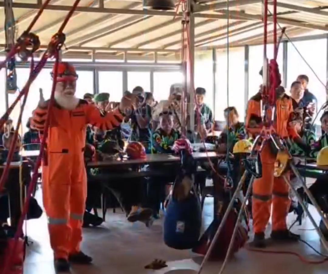 Tim Rinjani Squad Agam Rinjani, menyampaikan harapannya agar jumlah peserta pelatihan rescue vertical dapat terus bertambah di masa mendatang.