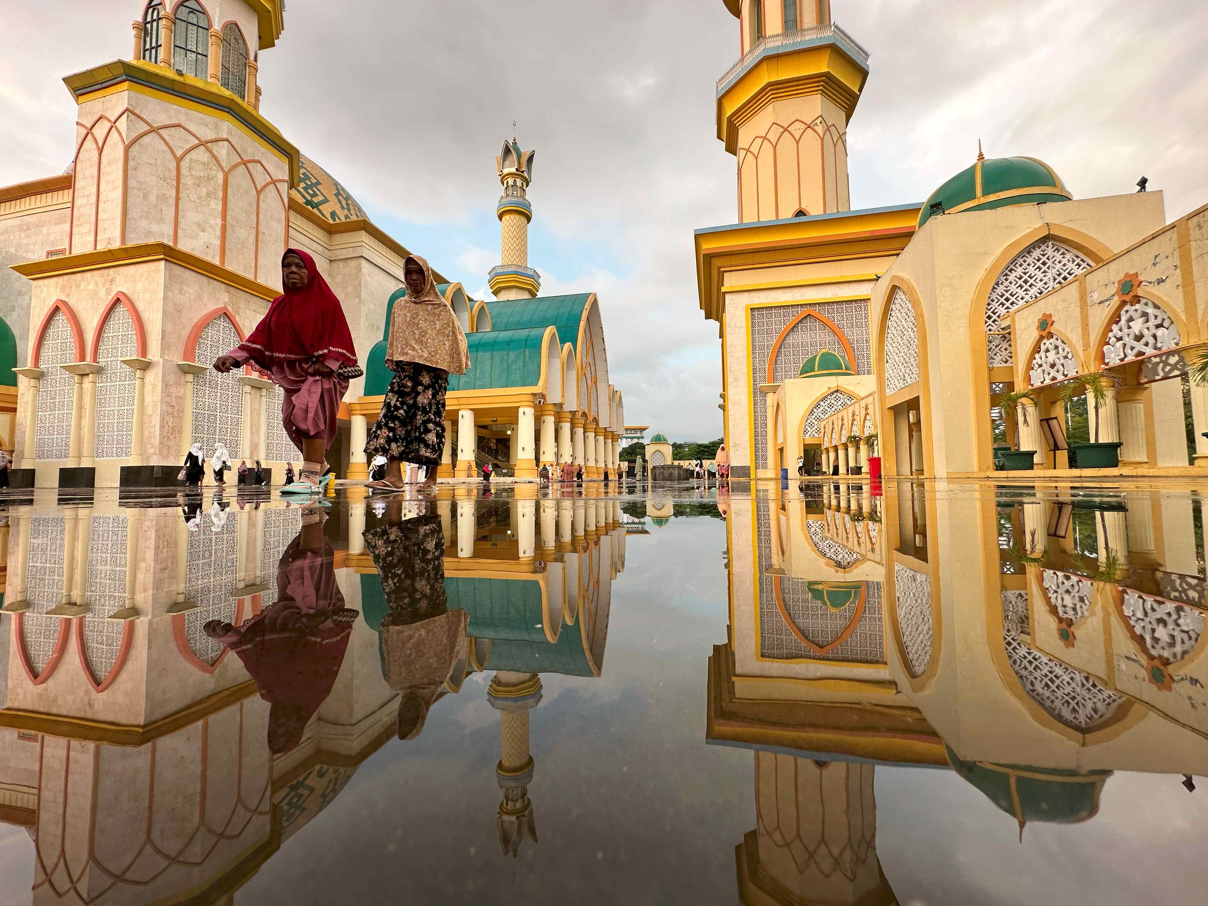 DESTINASI WISATA: Islamic Center Hubbul Wathan, masjid terbesar di Pulau Lombok, NTB.