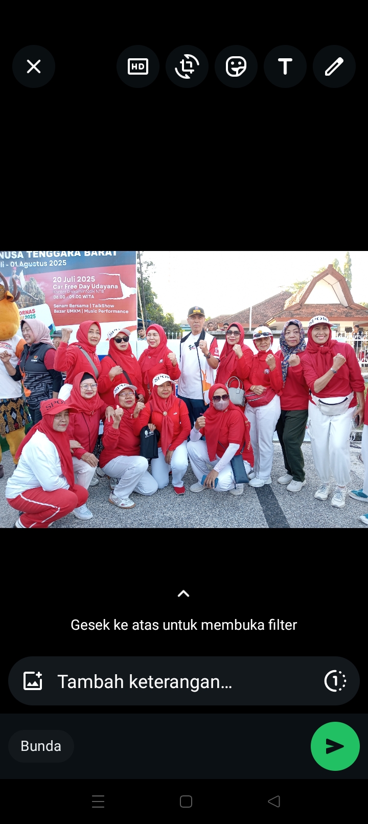 Tak hanya masyarakat yang tumpah ruah, tapi juga ratusan peserta dari semua cabang Induk Organisasi Olahraga (Inorga) yang ada di NTB.