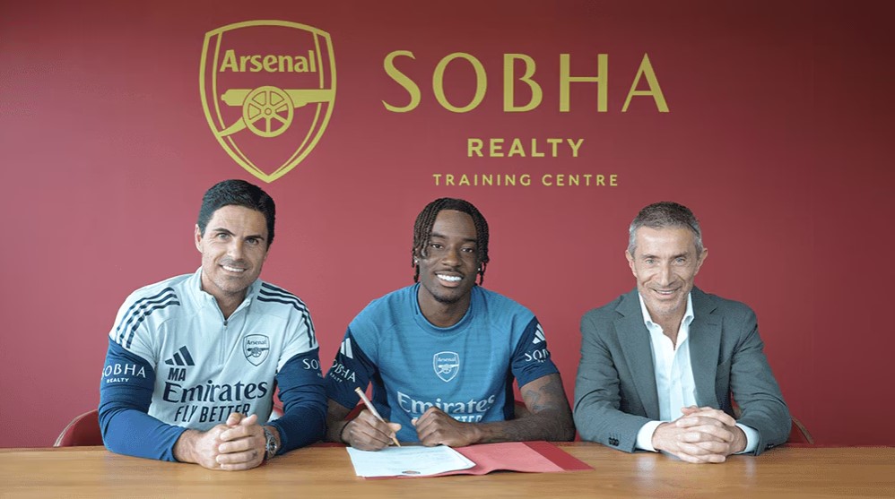 Noni Madueke, bintang muda tim nasional Inggris, secara resmi telah bergabung dengan Arsenal dan tinggalkan Chelsea.