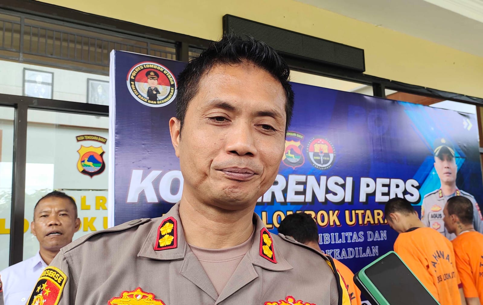 Kapolres KLU AKBP Agus Purwanta menerangkan untuk mencegah kembali terjadinya kasus bundir, pihaknya menggencarkan kegiatan sosial.&nbsp;