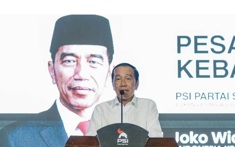 MENGEJUTKAN: Mantan Presiden ke-7 Joko Widodo menegaskan siap besarkan PSI. Itu disampaikan dalam Kongres PSI di Gedung Graha Saba Buana, Solo, Sabtu (19/7).