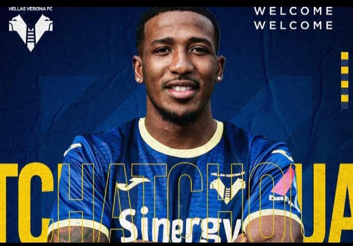 AC Milan bergabung dalam perburuan fullbek Hellas Verona, Jackson Tchatchoua.