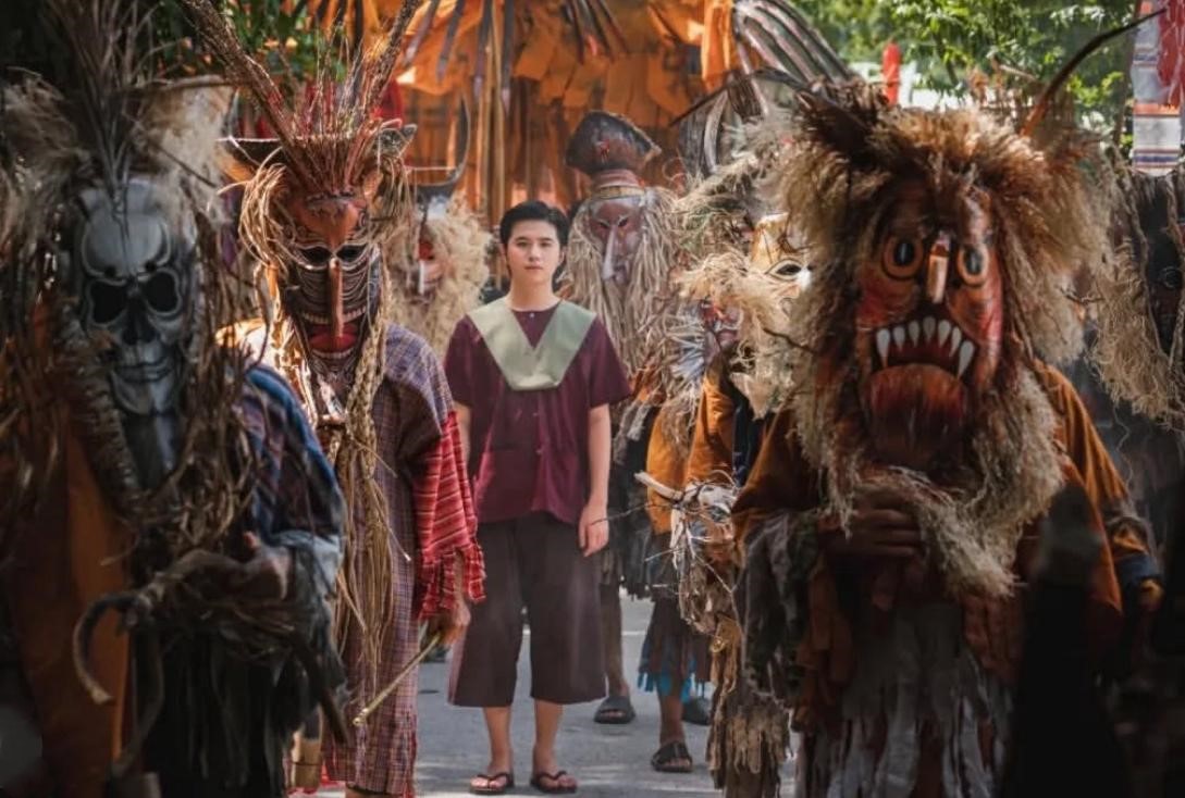Film horor pee nak 4, petualangan menyeramkan, kisah masa lalu dan janji yang terlupakan
