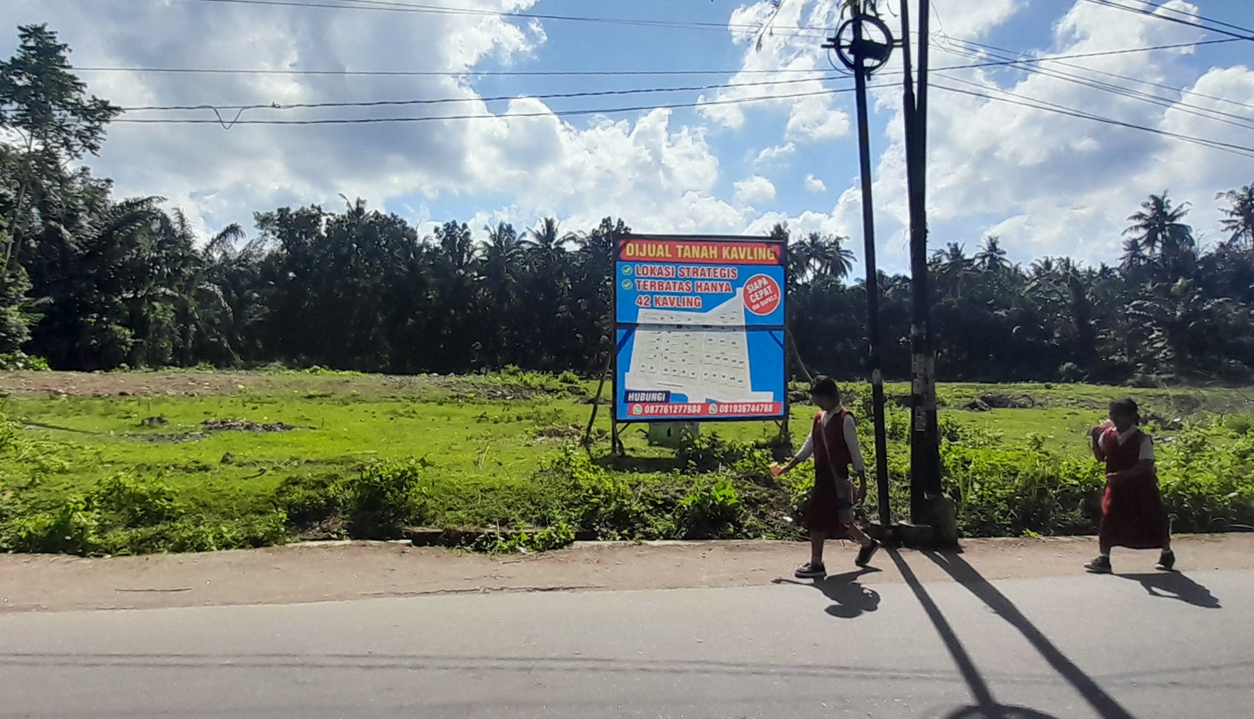 BEKAS SEKOLAH: Inilah lahan eks SMPN 2 Gunungsari yang sempat sempat dibangun perumahan namun saat ini sudah dihentikan.