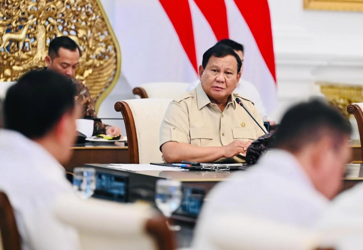 Presiden Prabowo Subianto memimpin rapat terkait KEK di Istana Negara. (FOTO: IG KemensetnegRI)