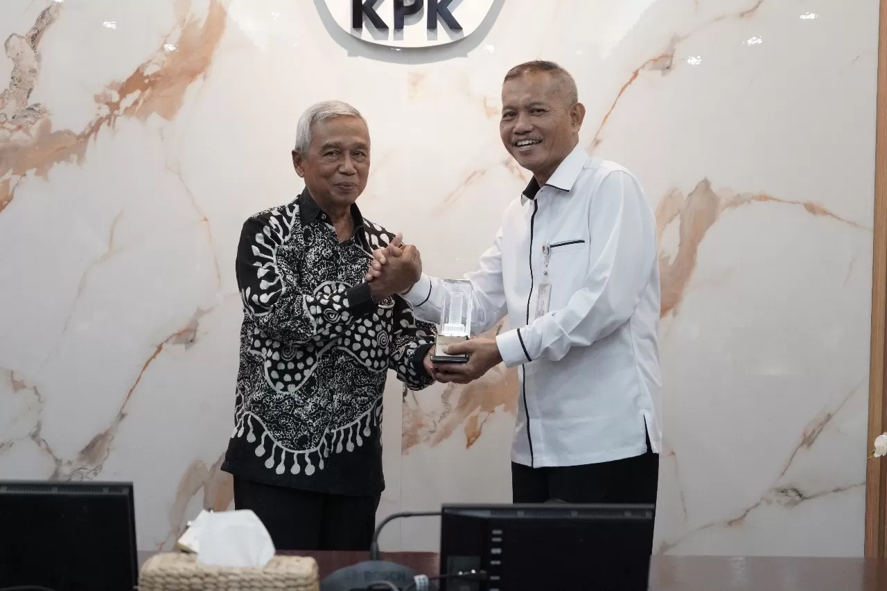 Wakil Ketua KPK, Ibnu Basuki Widodo bersama Ketua Bidang Hukum, HAM, dan Hikmah PP Muhammadiyah, M. Busyro Muqoddas. (Istimewa)