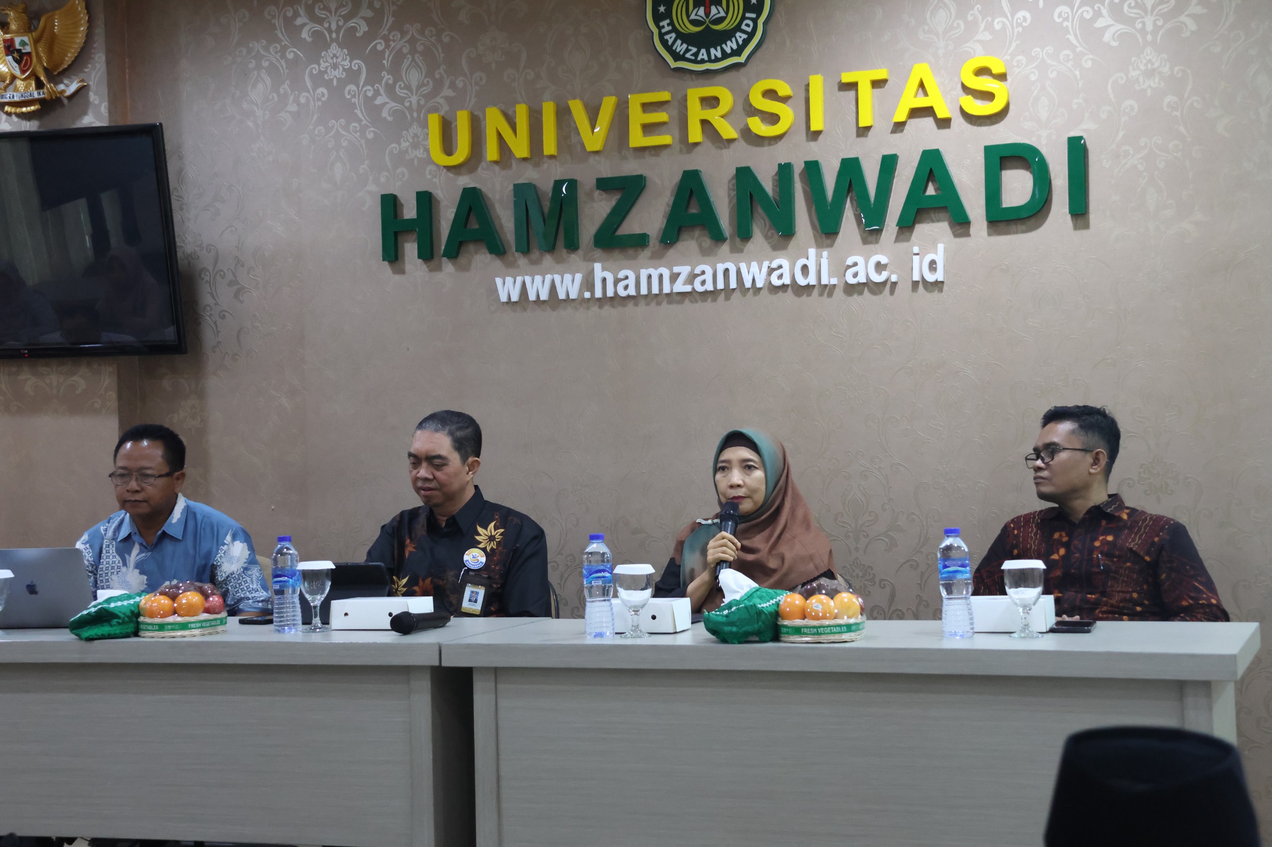 Universitas Hamzanwadi menerima kunjungan dari Lembaga Layanan Pendidikan Tinggi (LLDIKTI) Wilayah VIII Bali-Nusa Tenggara dalam rangka Pendampingan Penggunaan dan Pelaporan Dana Hibah Penelitian dan