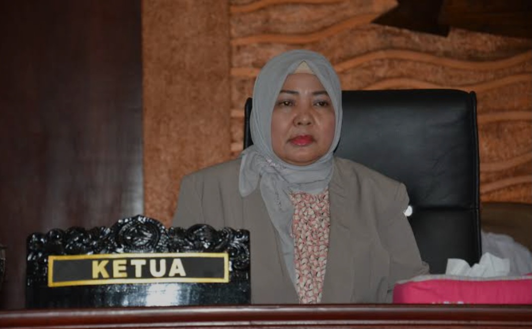 Ketua DPRD NTB, Isvie Rupaeda
