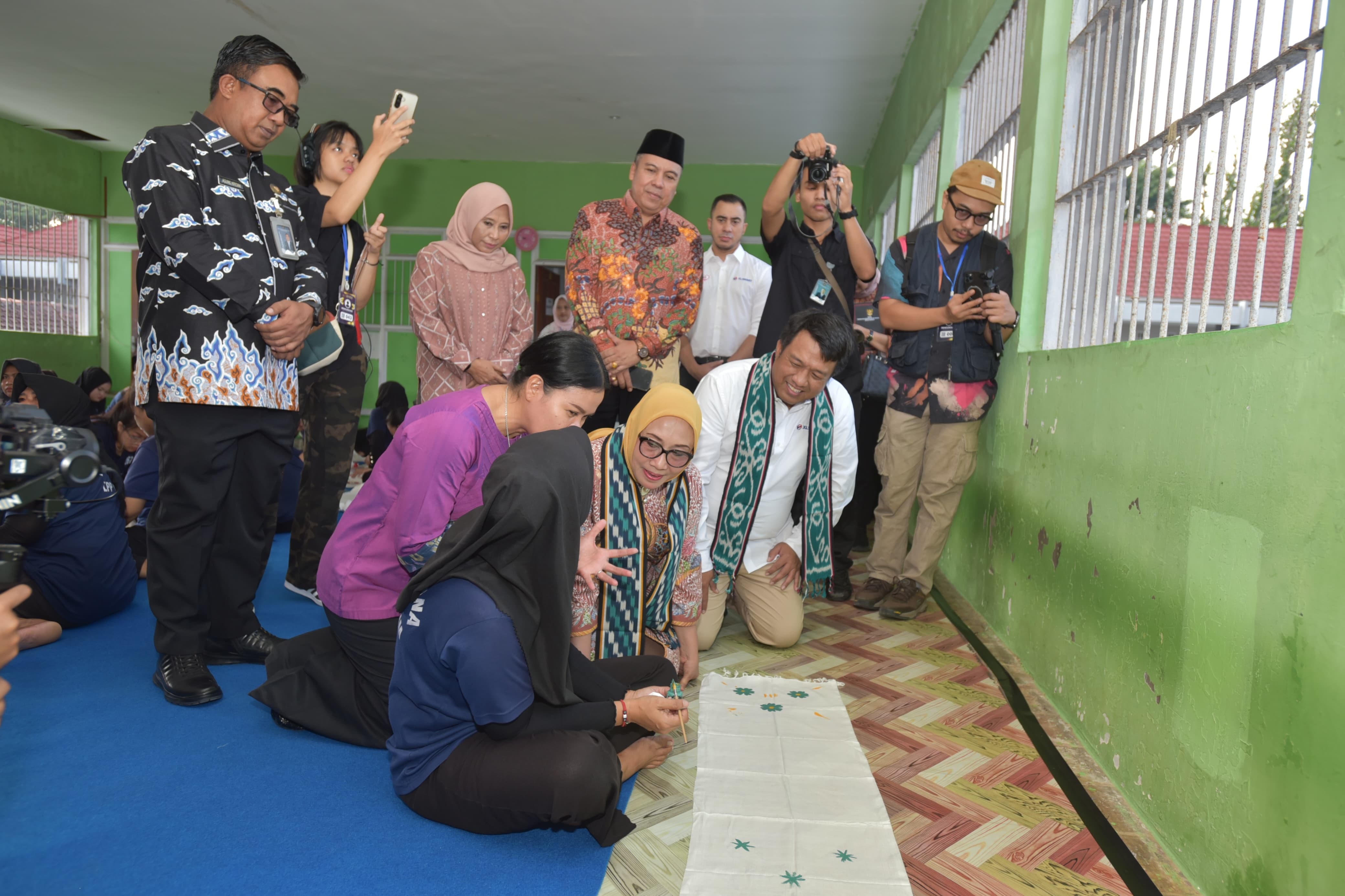 Penutupan kegiatan pelatihan keterampilan bagi warga binaan di Lapas Perempuan Mataram dihadiri langsung Menteri Pemberdayaan Perempuan dan Perlindungan Anak, Arifah Fauzi.