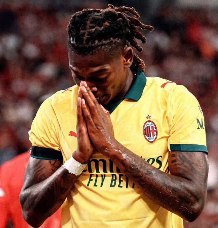 Rafael Leao, bintang AC Milan yang didekat Arsenal.