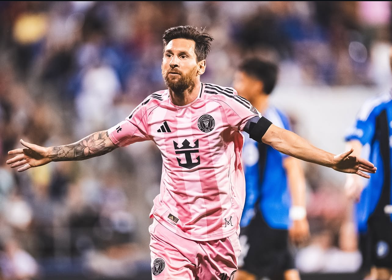 Messi akan dipasangi kamera saat bermain di lapangan hijau. Penonton bisa merasakan menjadi Messi saat menonton. (Instagram Lionel Messi)