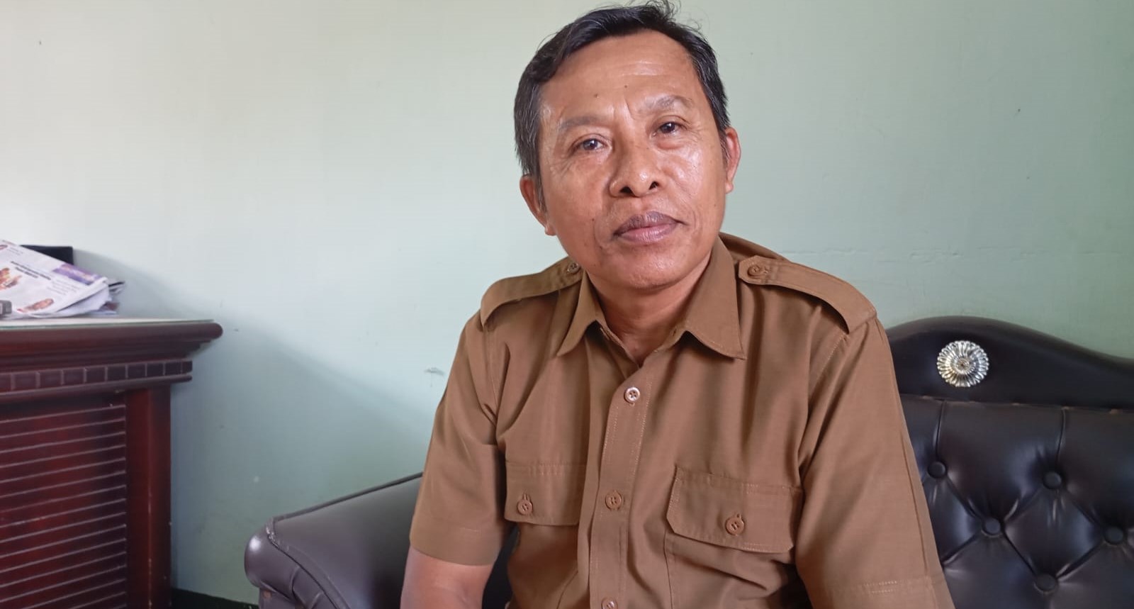 Kepala SMPN 16 Mataram Burhanudin