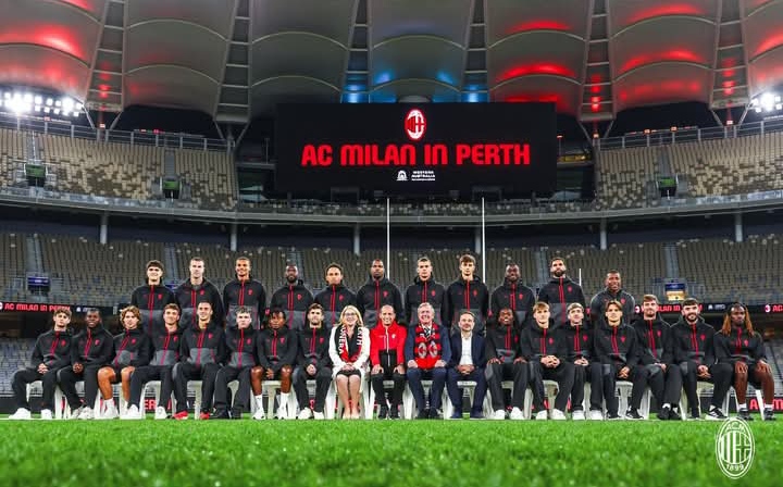 Skuad AC Milan yang sudah tiba di Perth, Australia untuk laga pra-musim.