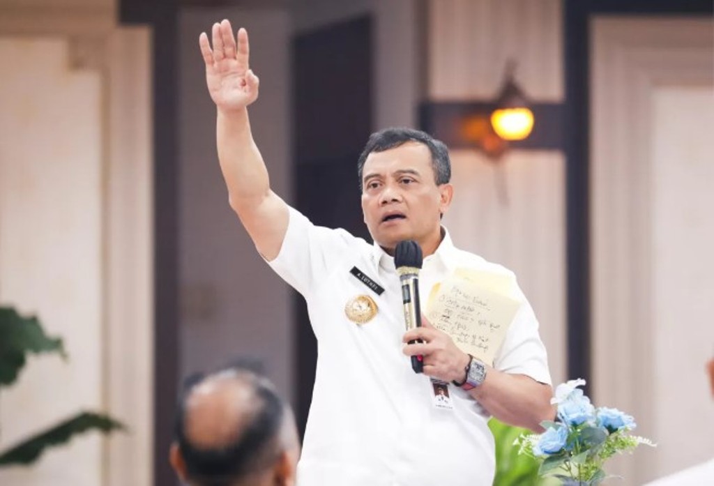 Ada lima kawasan industri unggulan Jateng yang ditawarkan kepada para investor maupun pengusaha selai itu&nbsp;ada 15 proyek investasi siap tawar oleh&nbsp;Gubernur Jateng Ahmad Luthfi