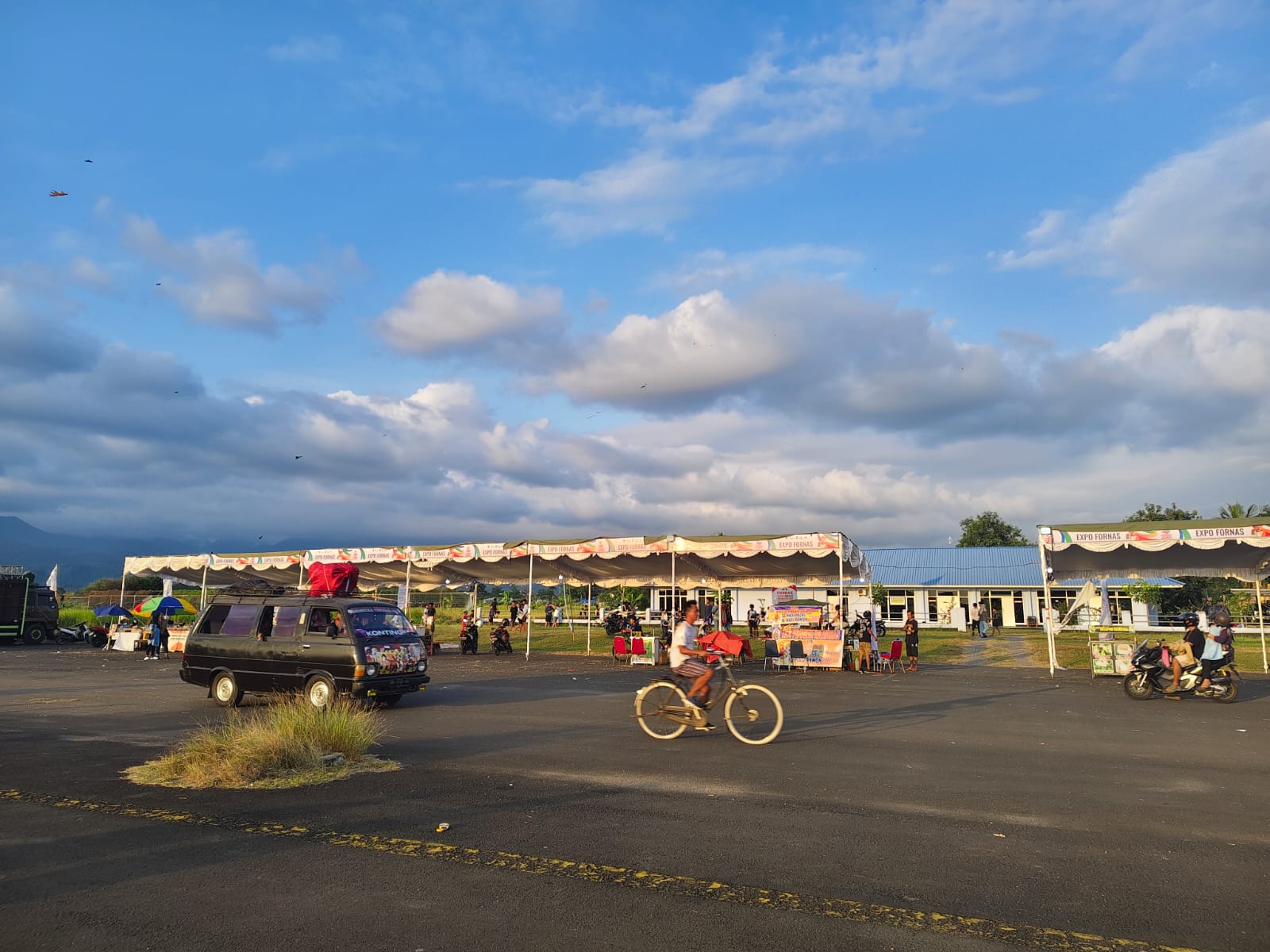 Lahan eks Bandara yang rencananya akan dikelola oleh Pemkot Mataram dijadikan sebagai venue Fornas VIII.