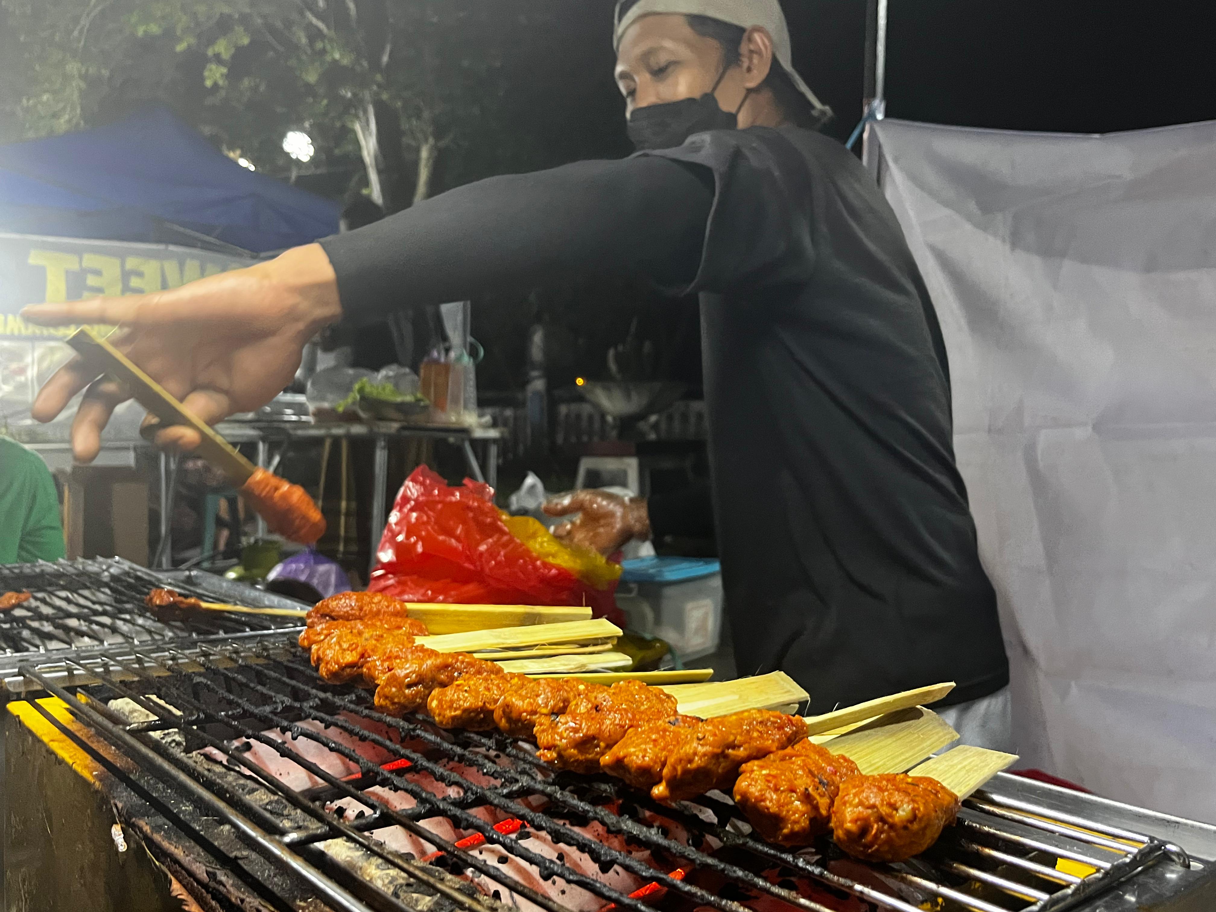 Sate beduk mas bro jangkuk, bentuknya unik, rasanya lezat