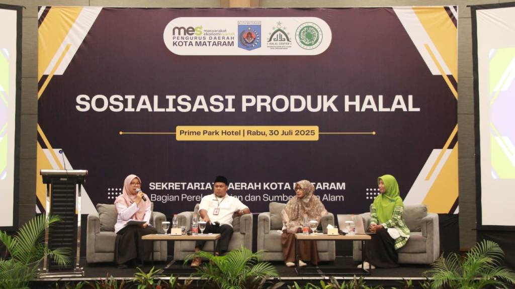 MEMBURU KEBERKAHAN: Kegiatan Sosialisasi Produk Halal bertajuk &ldquo;UMKM Halal, Ekonomi Kota Tumbuh dalam Keberkahan&rdquo; yang digelar di Prime Park Hotel, Rabu (30/7).