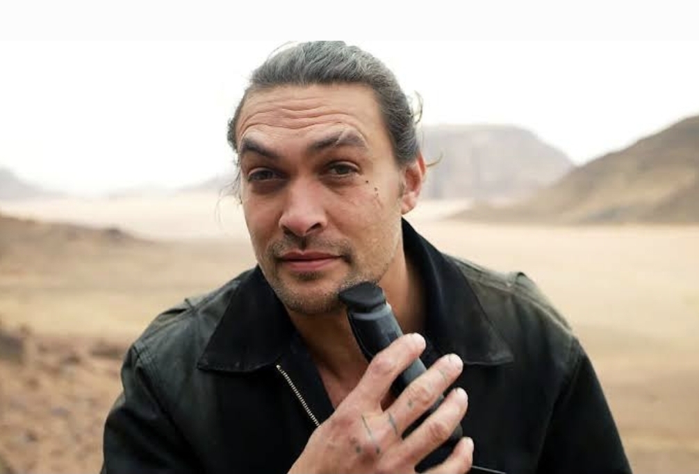 Dalam unggahan videonya, Jason Momoa&nbsp; terlihat mencukur janggut lebatnya sambil berkata, &ldquo;Hanya untuk kamu, Denis,&rdquo; menyebut sang sutradara Denis Villeneuve. (istimewa)