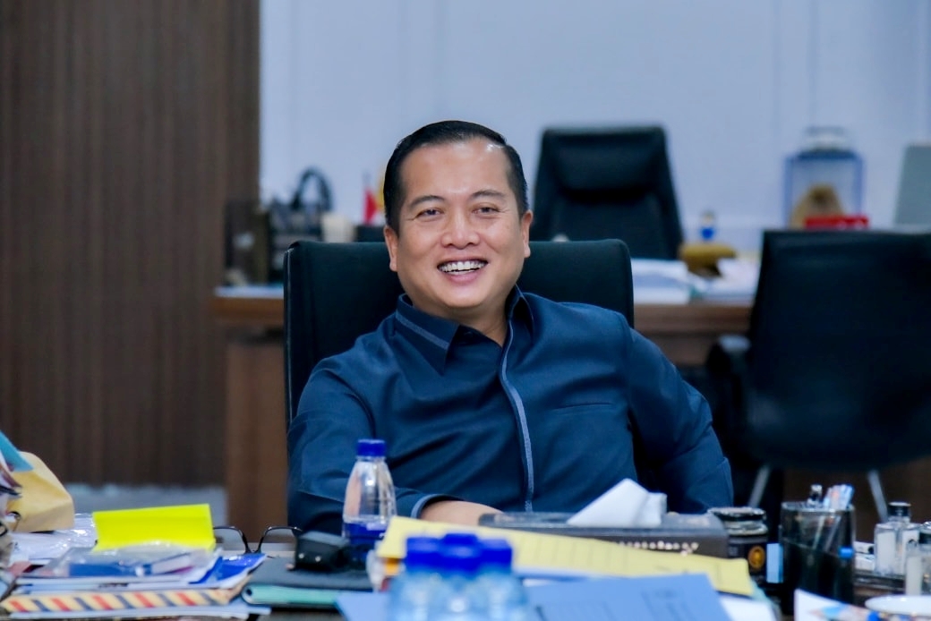 Gubernur NTB Lalu Muhamad Iqbal