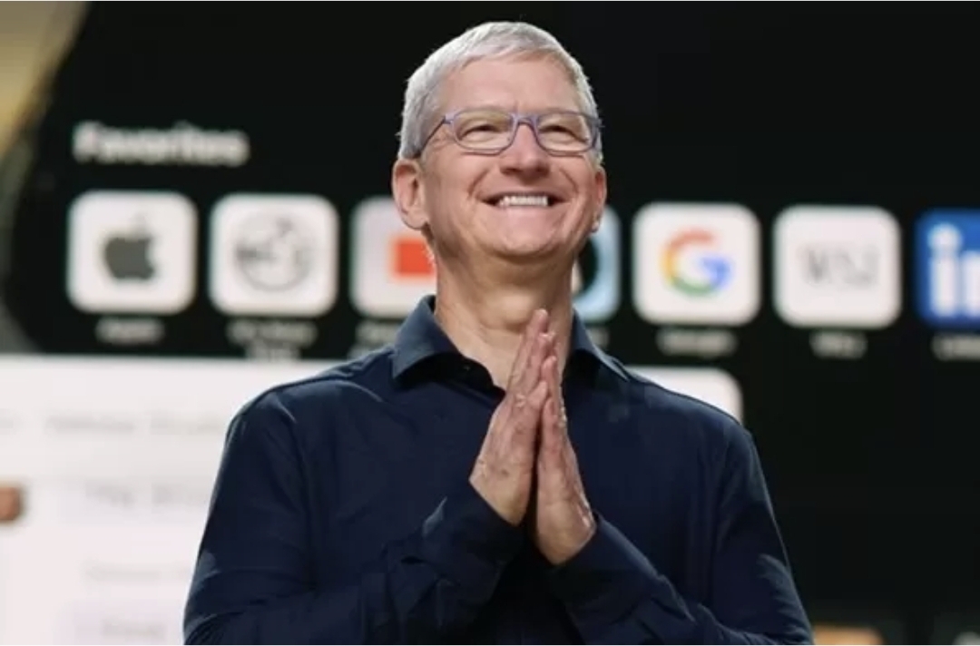 CEO Apple Tim Cook secara terbuka menyatakan bahwa perusahaannya siap meningkatkan belanja secara signifikan demi mengejar ketertinggalan di bidang teknologi AI. (istimewa)