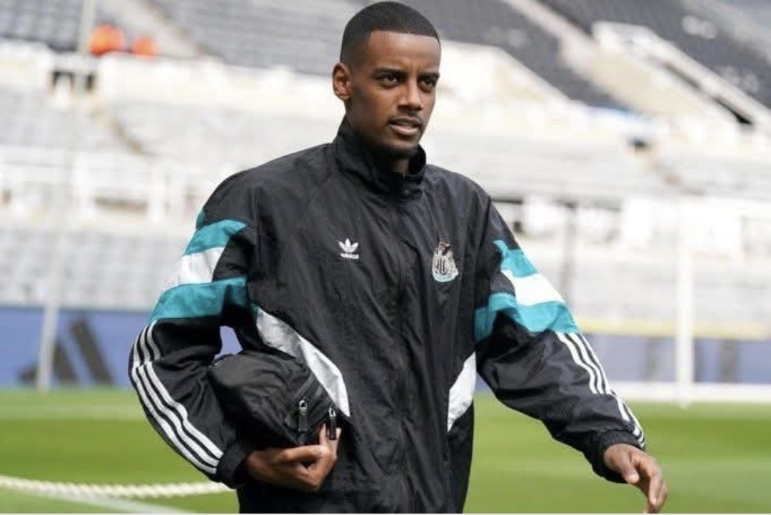 Alexander Isak kembali ke Inggris pada Sabtu malam dan akan memulai latihan di kamp latihan klub. (istimewa)