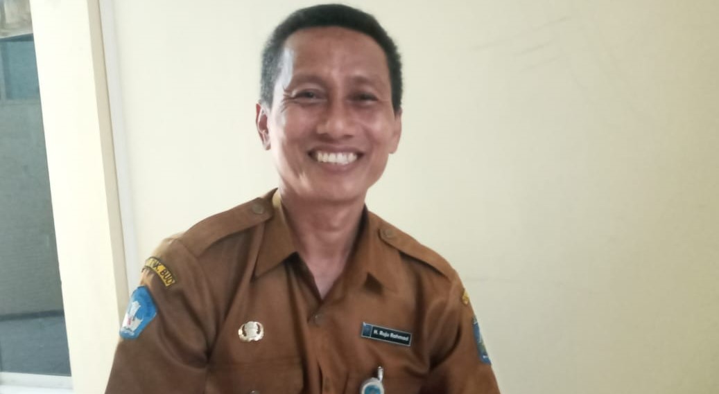 Kepala SMKN 1 Jonggat Ruju Rahmat