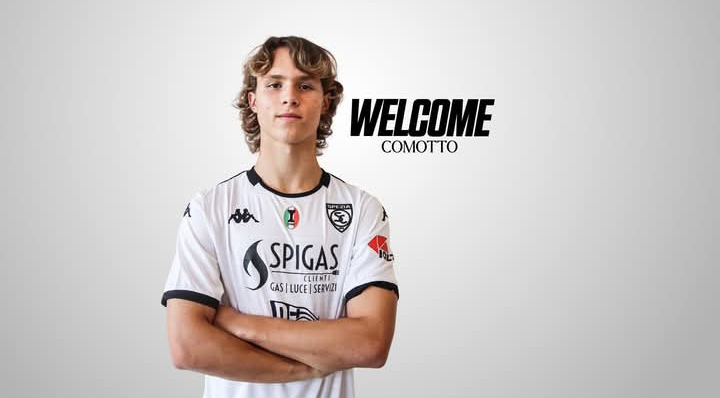 AC Milan mengumumkan kepergian Christian Comotto ke Spezia Calcio dengan status pinjaman hingga 30 Juni 2026, pada awal musim lalu, kini sang pemain menampilkan permainan bagus di sana.