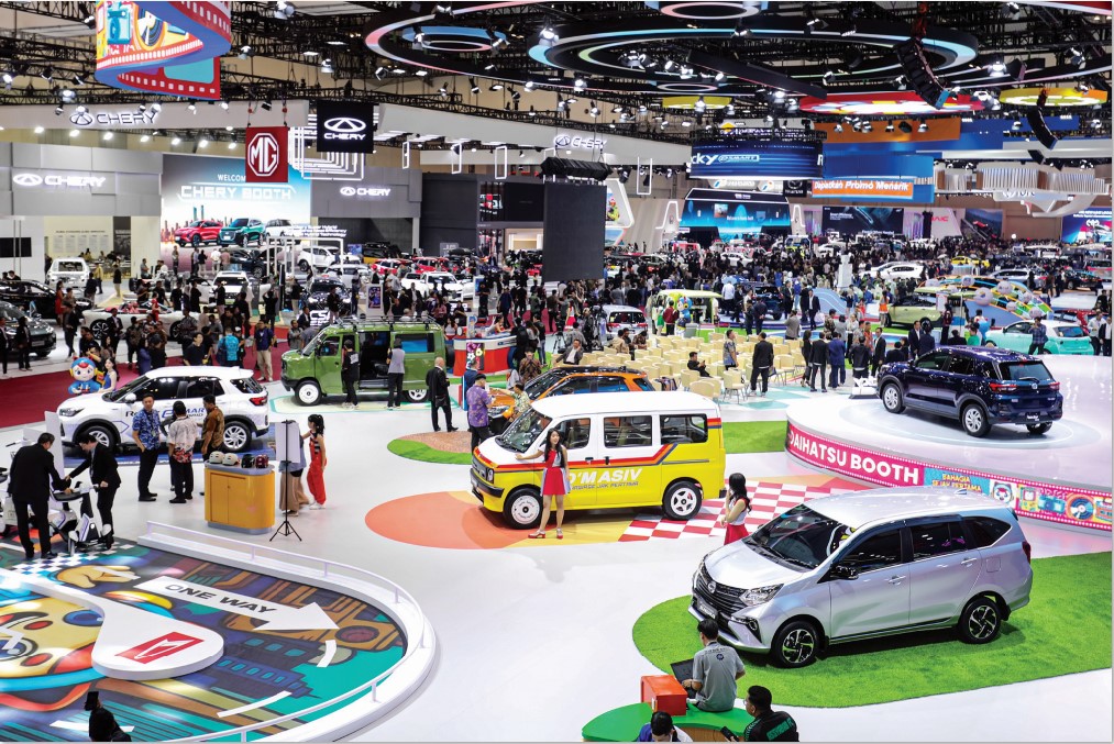 PAMERAN : Suasana pameran automotif Gaikindo Indonesia International Auto Show (GIIAS) 2025 di Indonesia Convention Exhibition (ICE) BSD, Serpong, Kabupaten Tangerang, Banten.