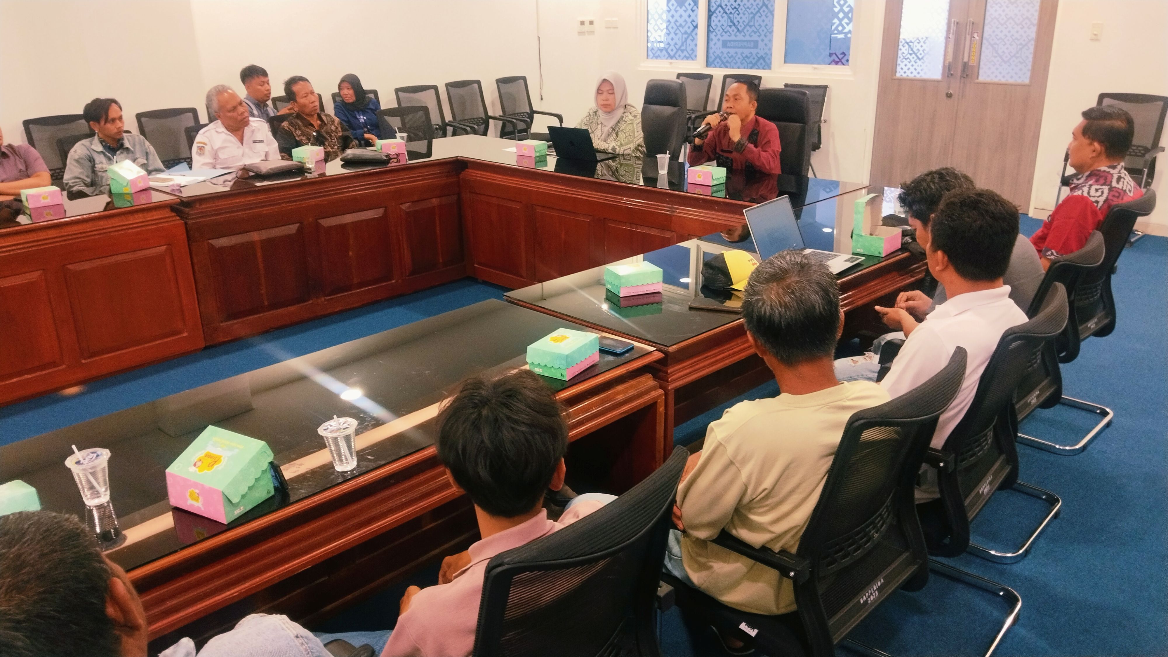 Sejumlah kepala desa dari Praya Timur meminta agar Pasar Seni IKM Sengkerang di wilayah mereka disulap menjadi rumah sakit